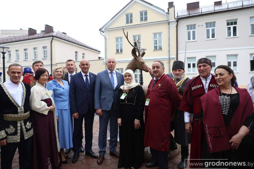 В Гродно открыли скульптуру оленя святого Губерта