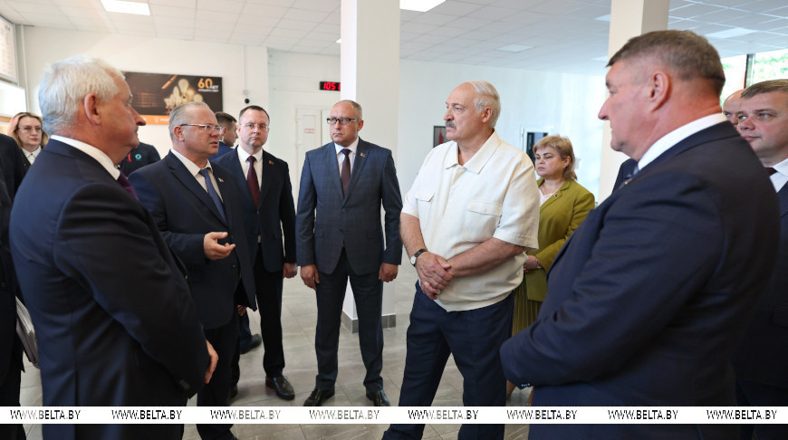 «Можем конкурировать». Александр Лукашенко ставит задачу активнее осваивать рынок светодиодных ламп