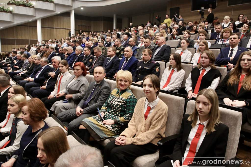 c37116d46b5042d28b37b69e9fef7740.jpeg c37116d46b5042d28b37b69e9fef7740.jpeg